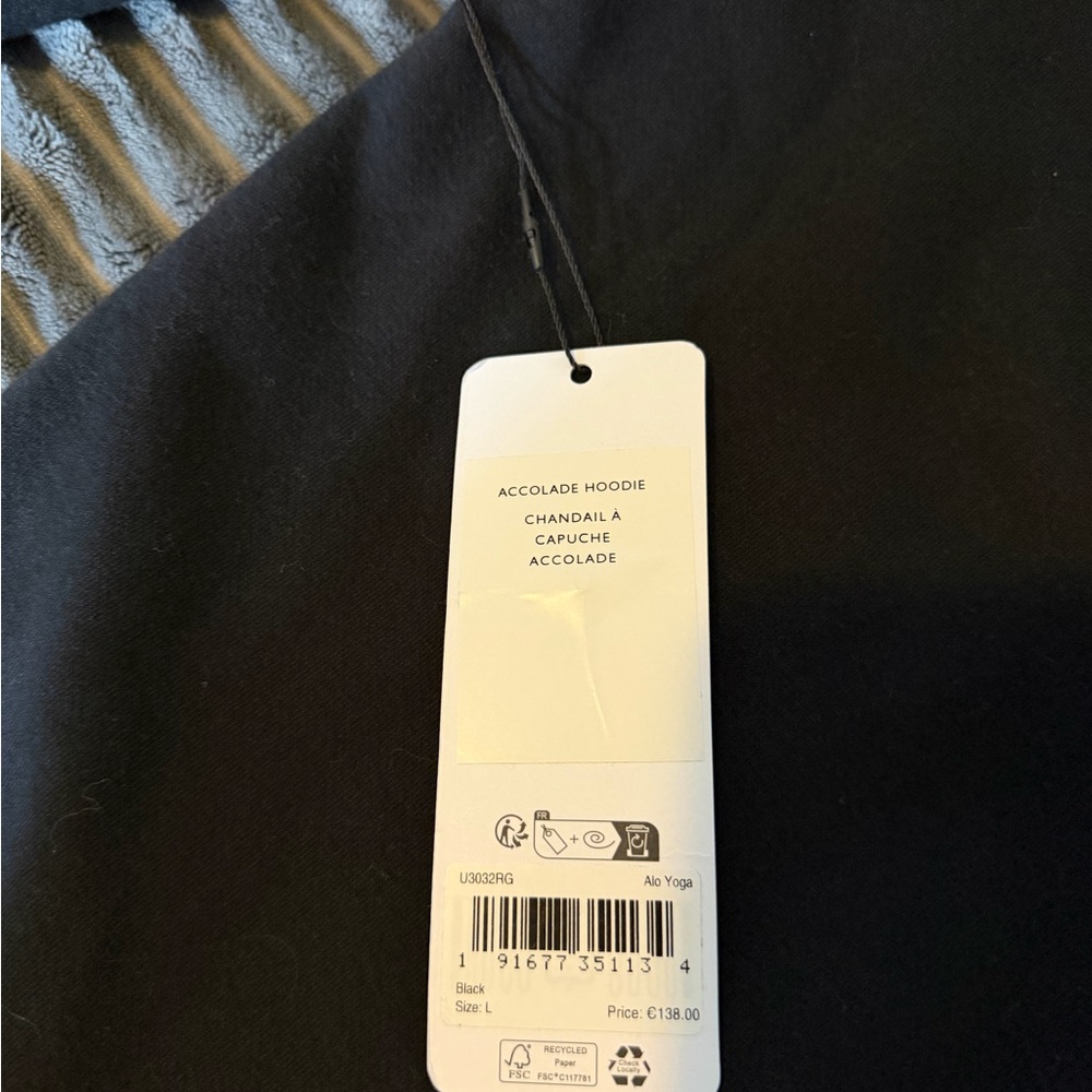 ALO Yoga Classic Black Hoodie - Picture 4 of 5